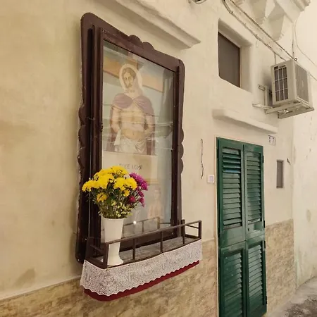 Ecce Homo *